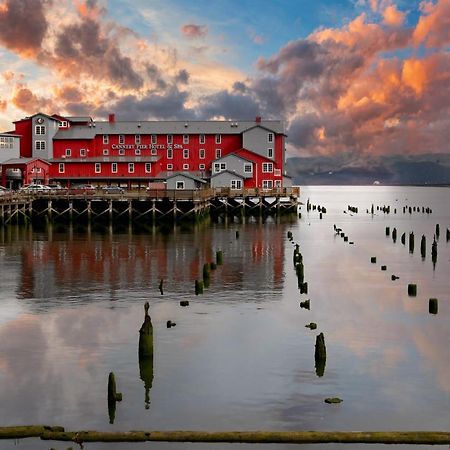 Cannery Pier Hotel & Spa 아스토리아 외부 사진
