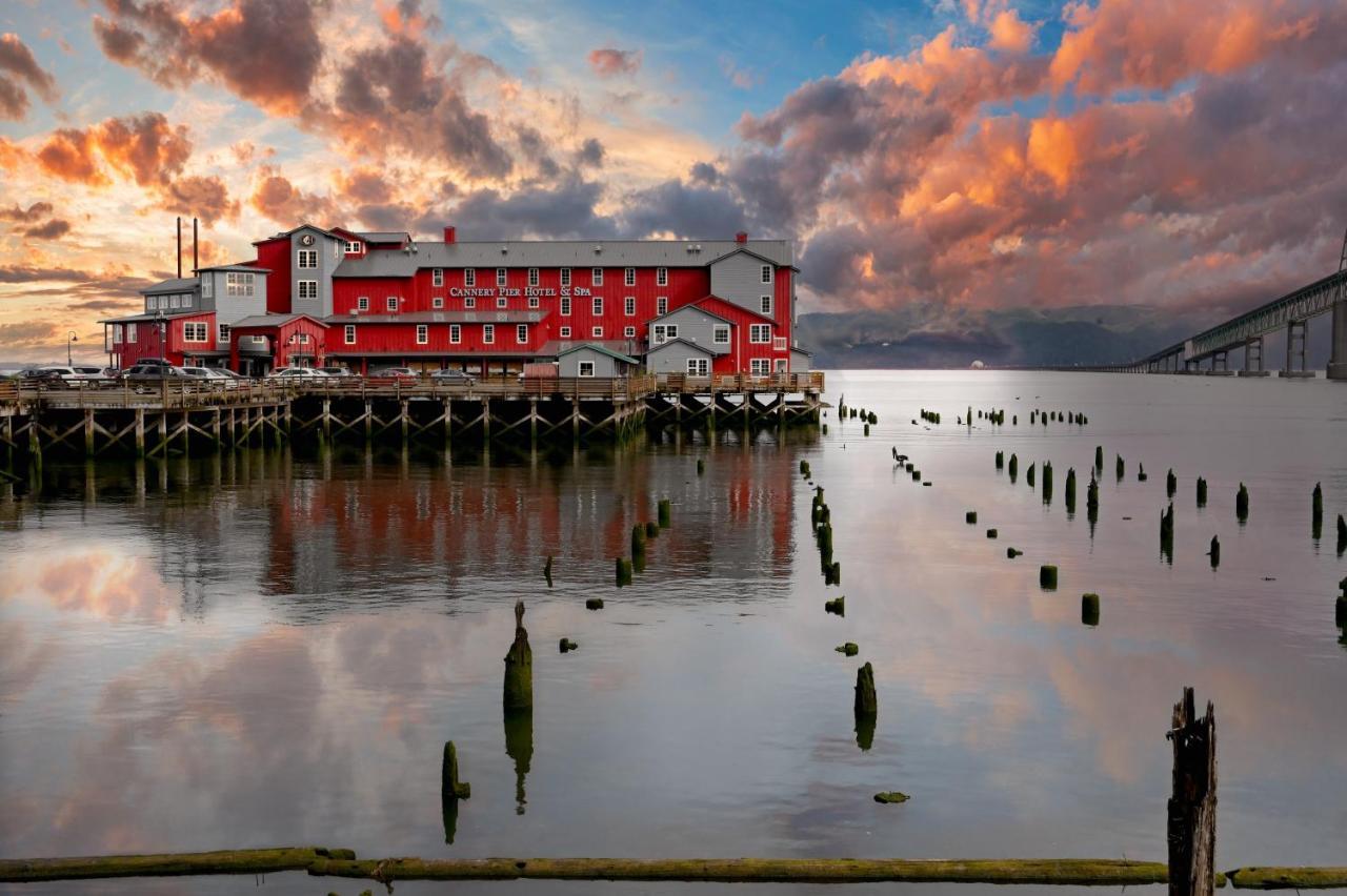 Cannery Pier Hotel & Spa 아스토리아 외부 사진