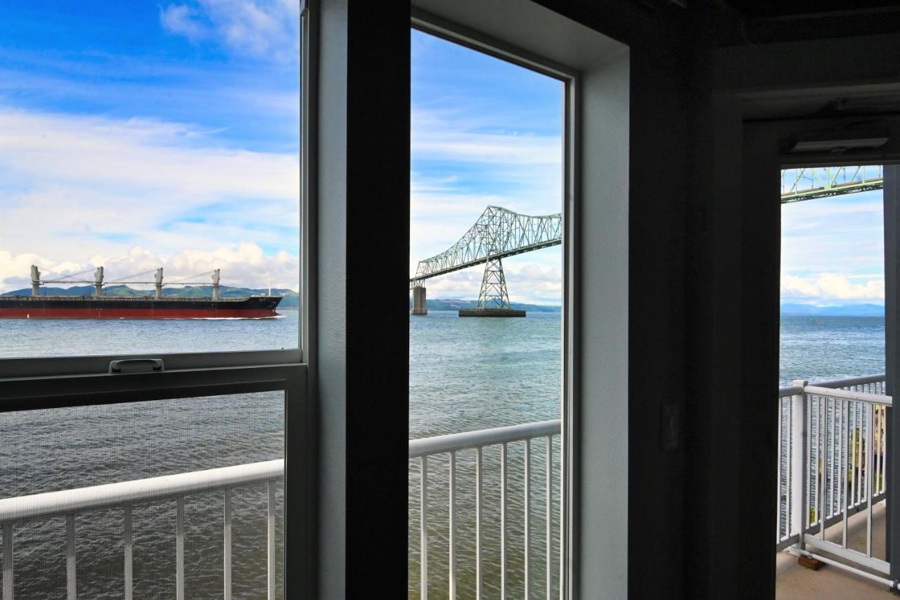 Cannery Pier Hotel & Spa 아스토리아 외부 사진