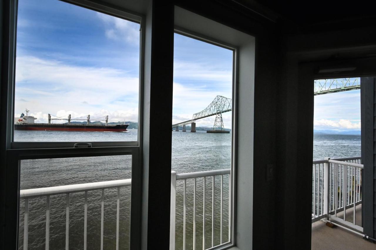 Cannery Pier Hotel & Spa 아스토리아 외부 사진
