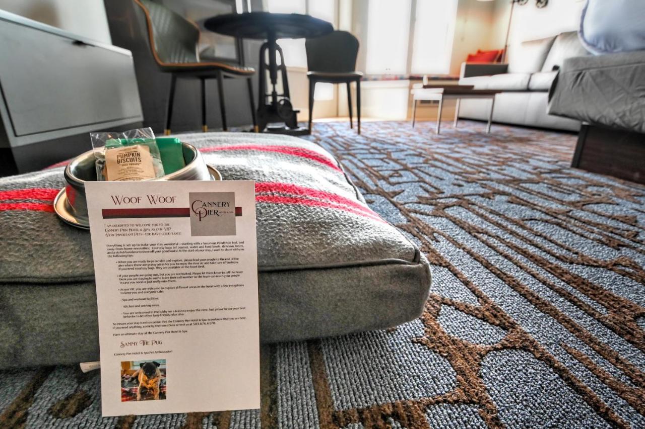 Cannery Pier Hotel & Spa 아스토리아 외부 사진