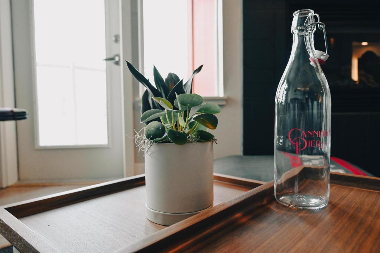 Cannery Pier Hotel & Spa 아스토리아 외부 사진
