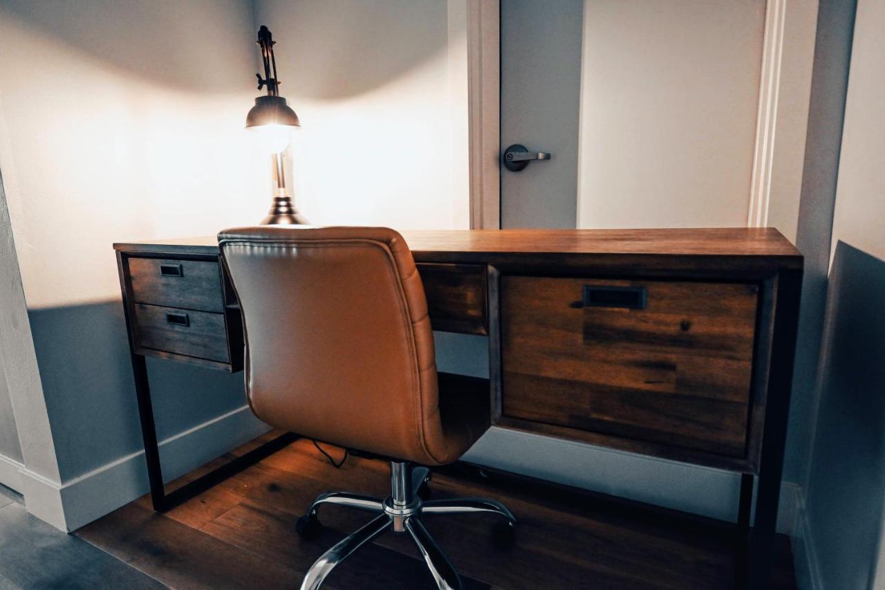 Cannery Pier Hotel & Spa 아스토리아 외부 사진