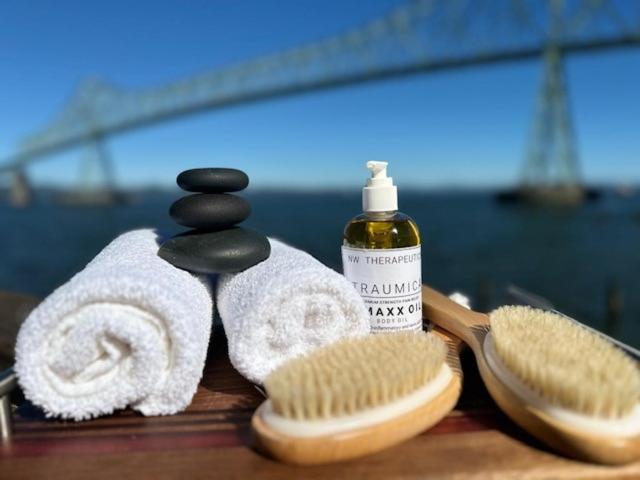 Cannery Pier Hotel & Spa 아스토리아 외부 사진