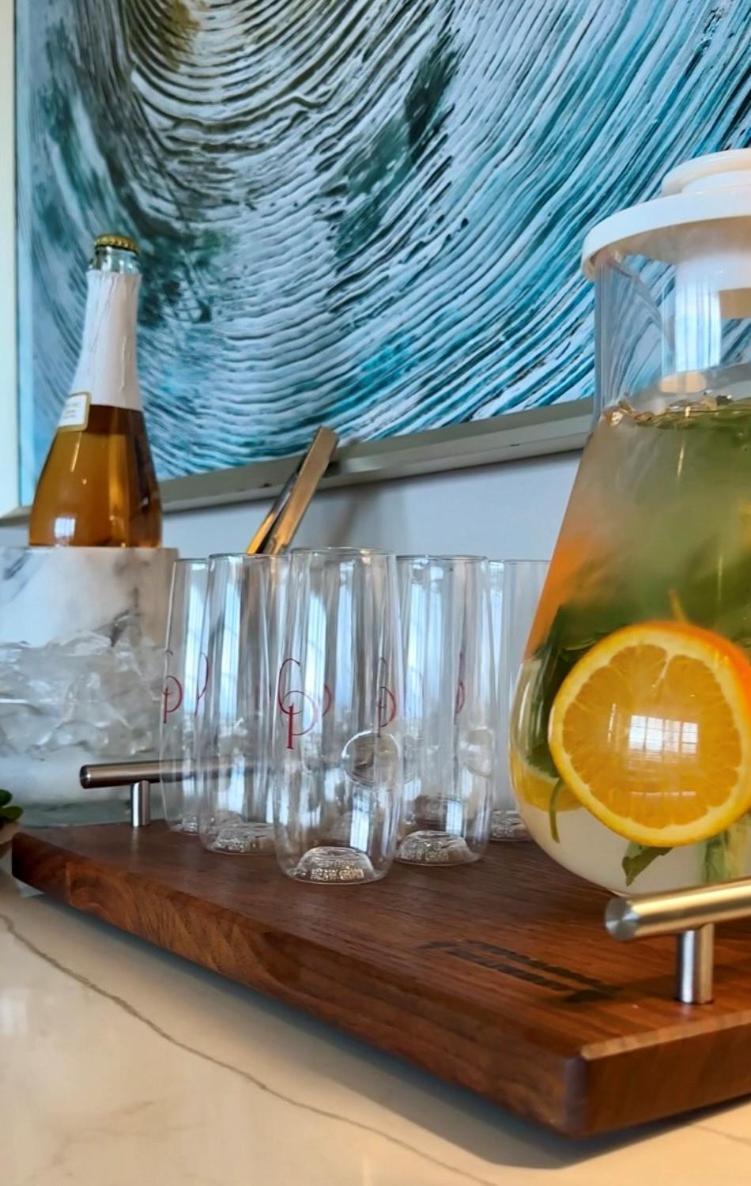 Cannery Pier Hotel & Spa 아스토리아 외부 사진
