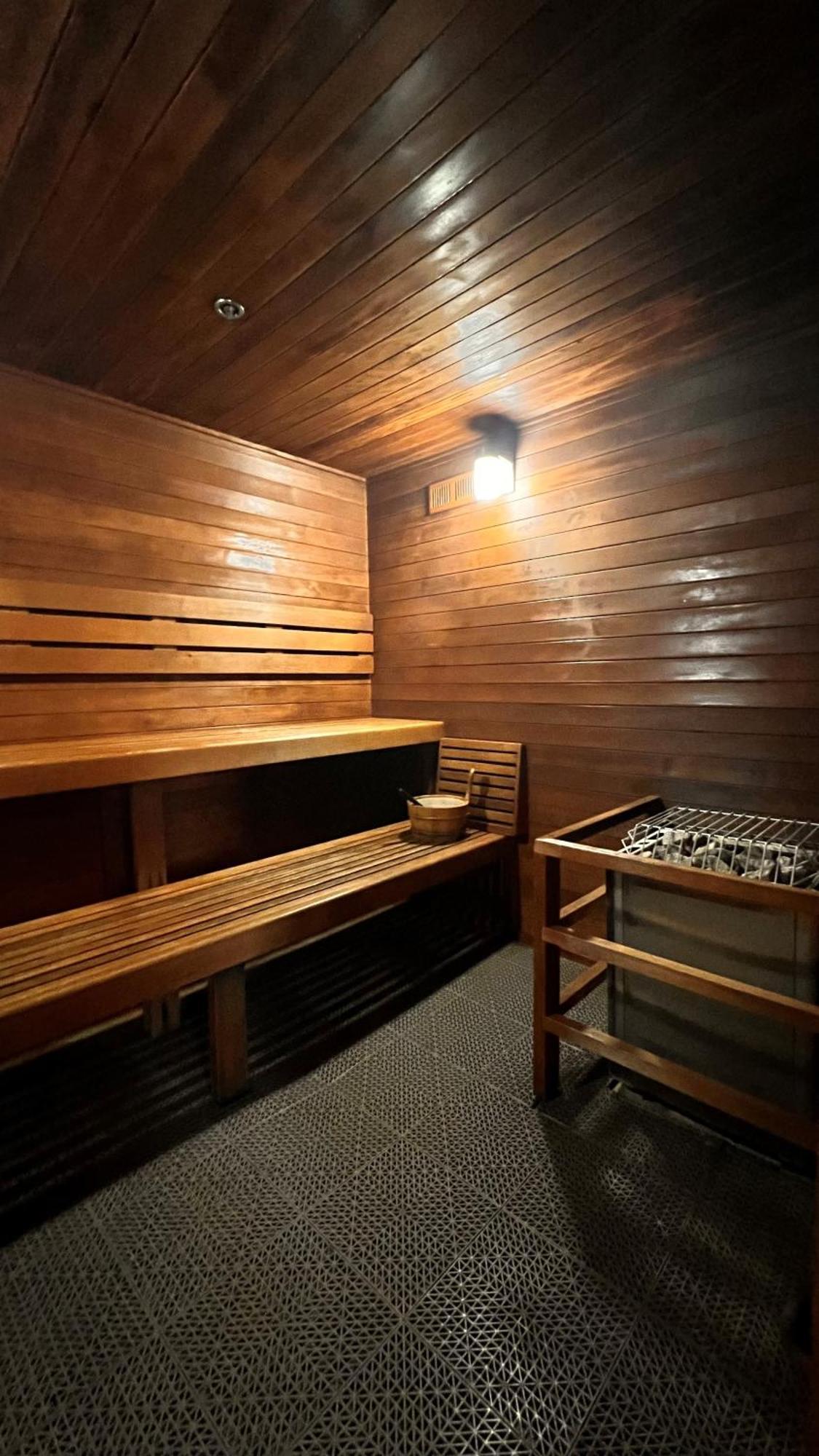 Cannery Pier Hotel & Spa 아스토리아 외부 사진