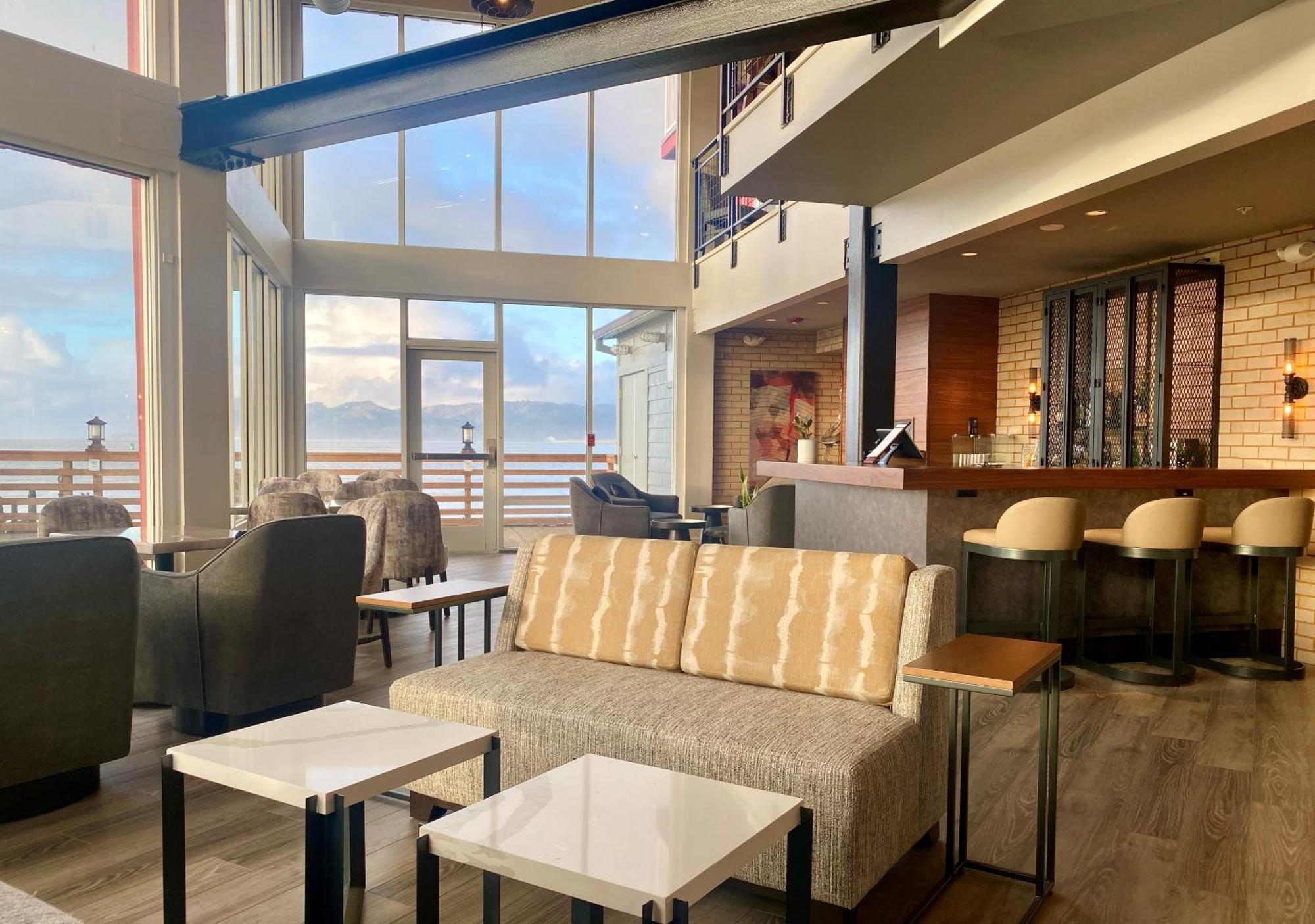 Cannery Pier Hotel & Spa 아스토리아 외부 사진